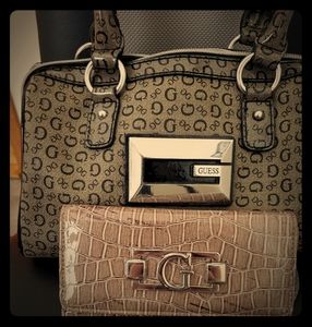 GUESS purse